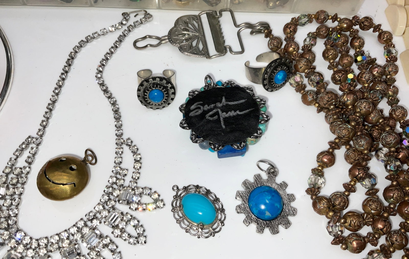 A Collection of Vintage Mixed Metal Costume Jewelry and Watches - 5