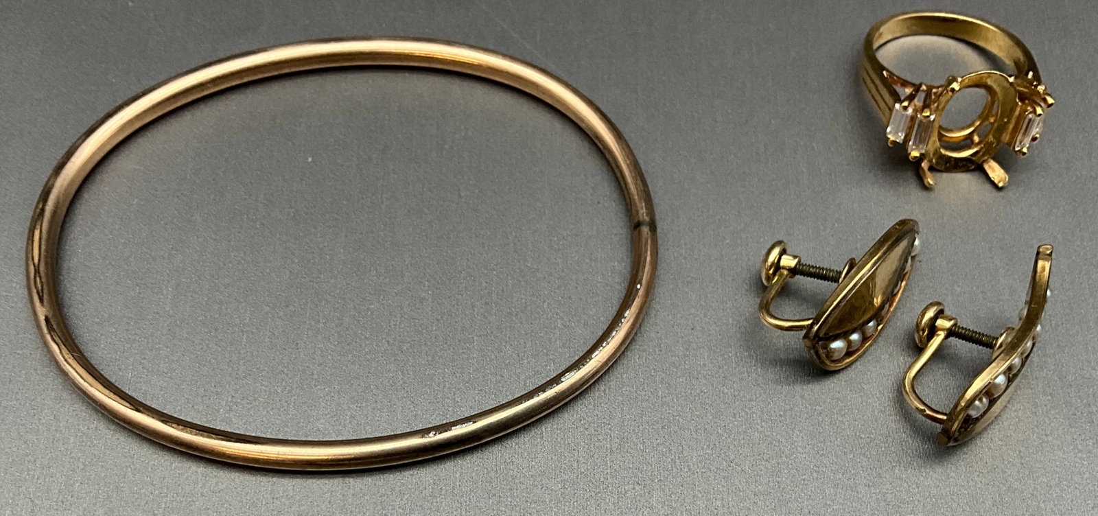 A Collection of Vintage Gold Filled and 10 Karat Gold Jewelry - 4