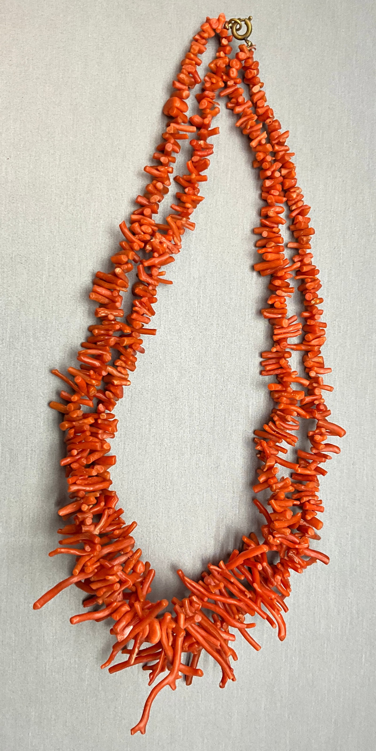 Vintage Mediterranean Style Salmon Coral Jewelry Set - 4
