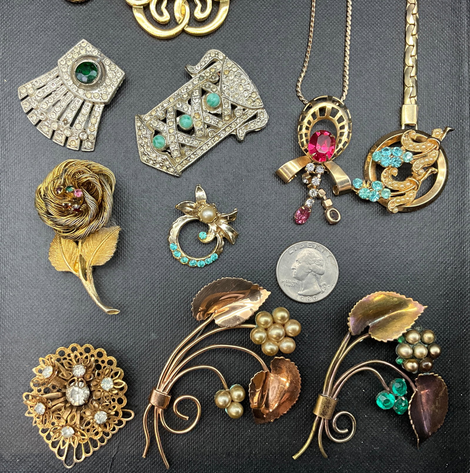 A Collection of Vintage Art Deco and Mid-Century Costume Jewelry - 2
