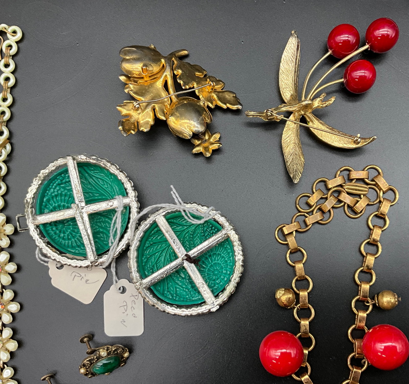 A Collection of Vintage Mid-Century Costume Jewelry, as-is - 7