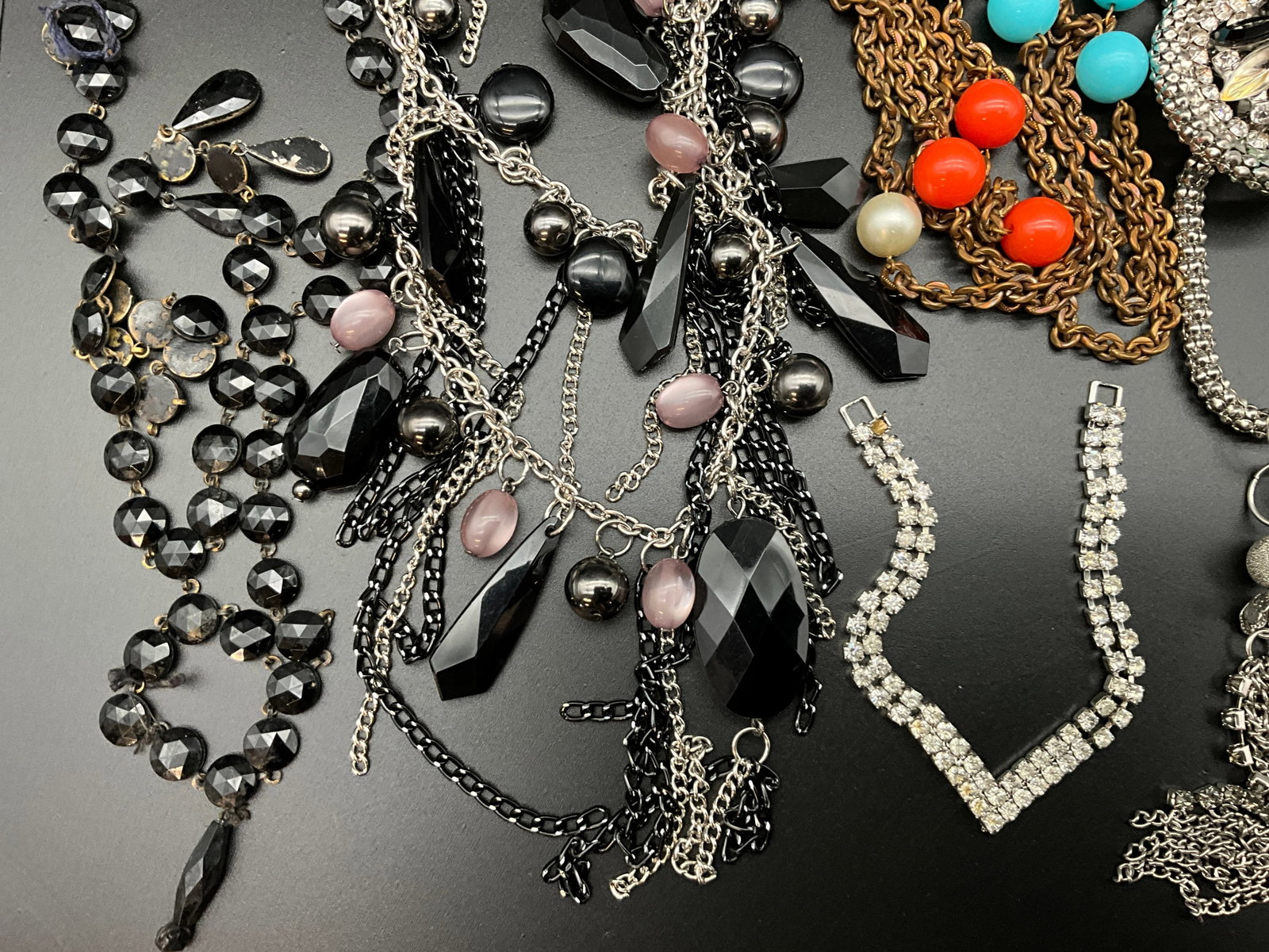 An Assortment of Vintage and Contemporary Costume Jewelry Necklaces - 2