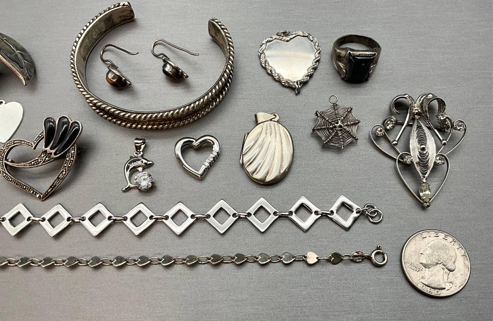 A Collection of Vintage Sterling Silver Jewelry - 3