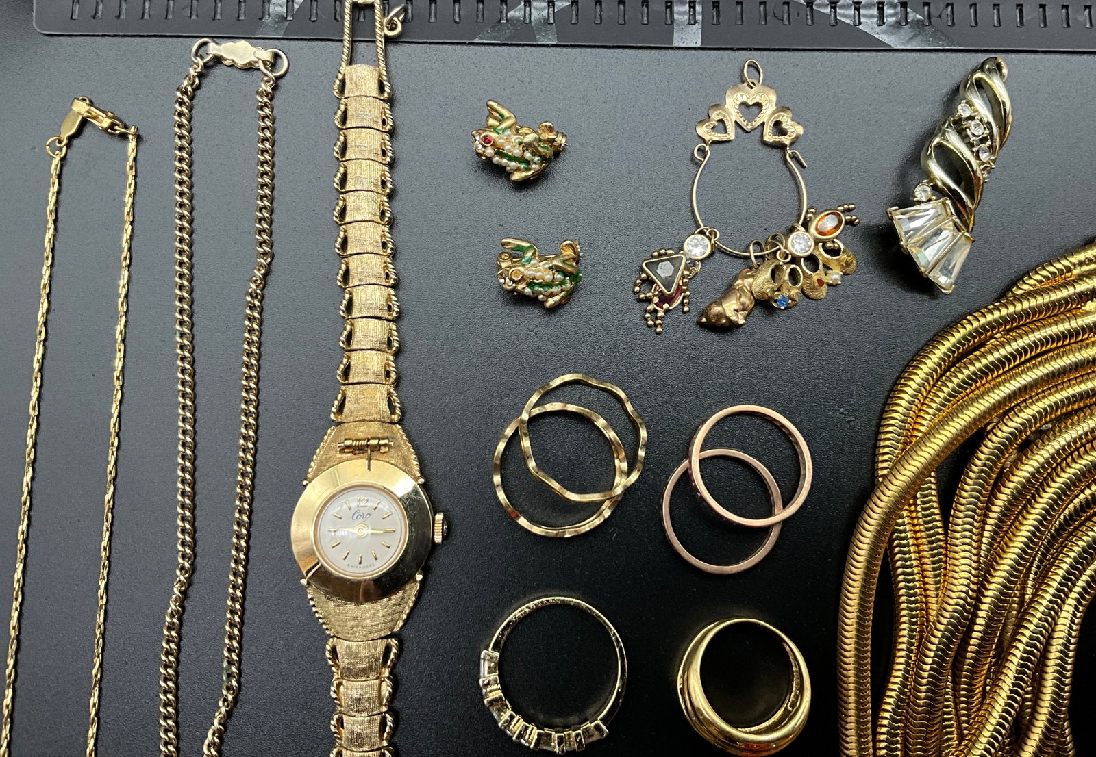 A Collection of Vintage Gold Tone Costume Jewelry and Coro Wristwatch - 5