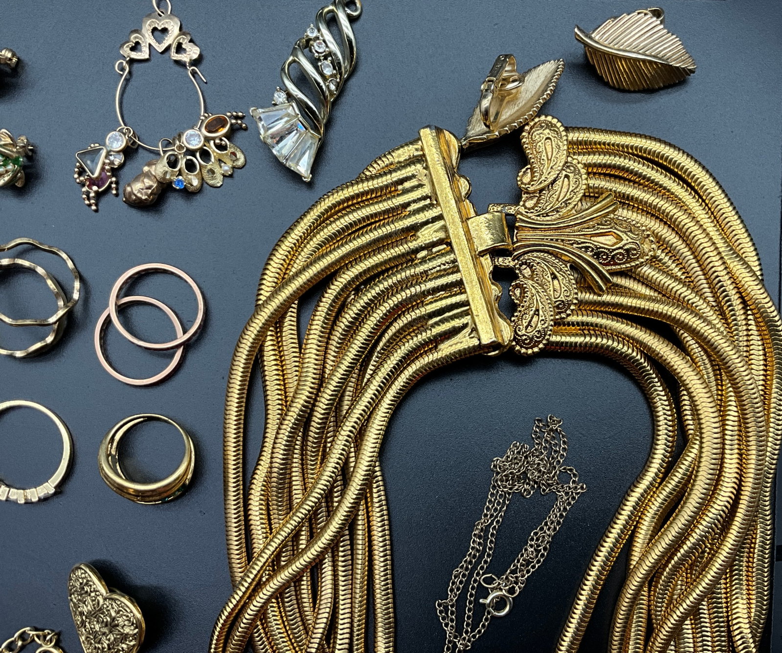A Collection of Vintage Gold Tone Costume Jewelry and Coro Wristwatch - 6