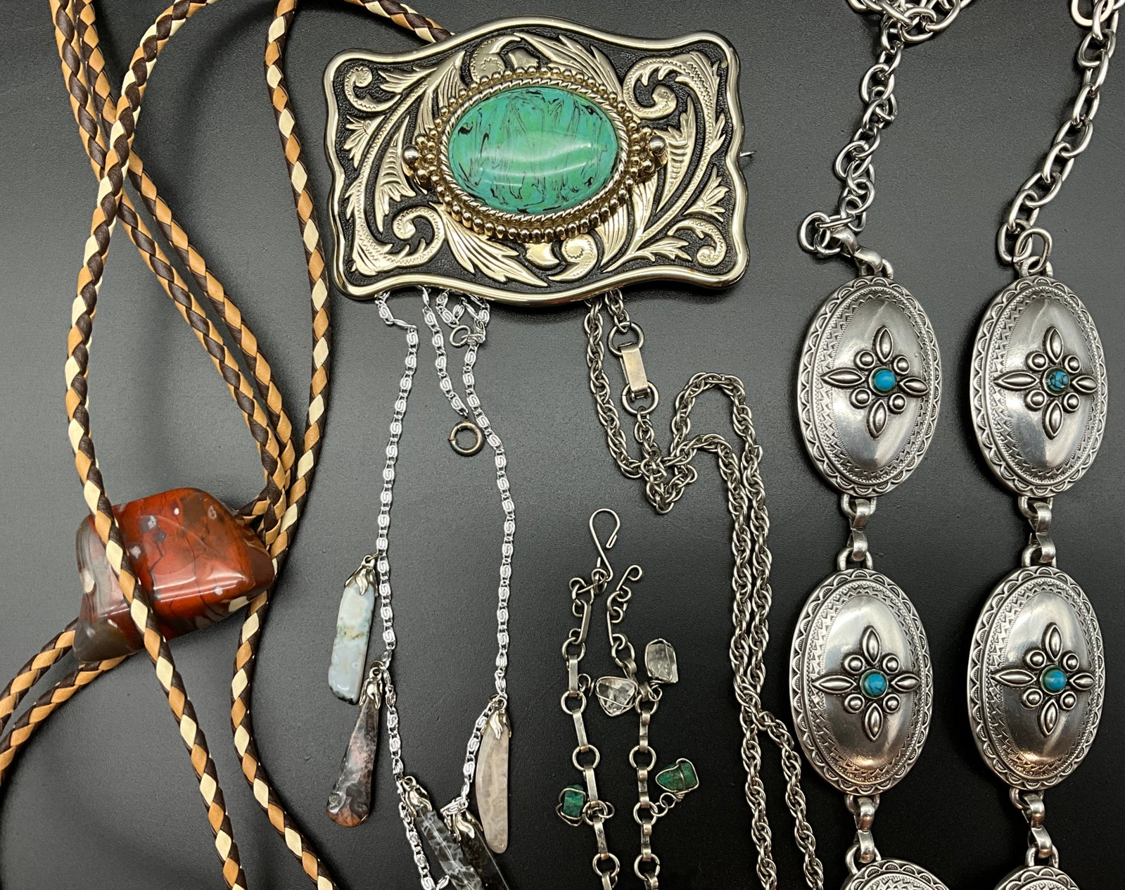 A Collection of Vintage Southwestern Style Silver and Gemstone Jewelry - 5