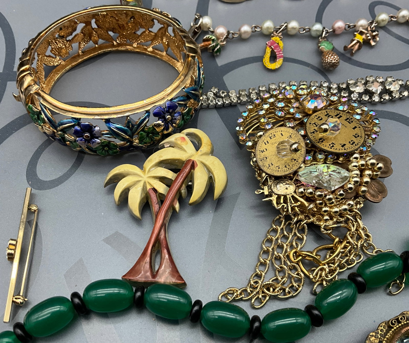 A Collection of Vintage Holiday and Artisan Costume Jewelry - 3