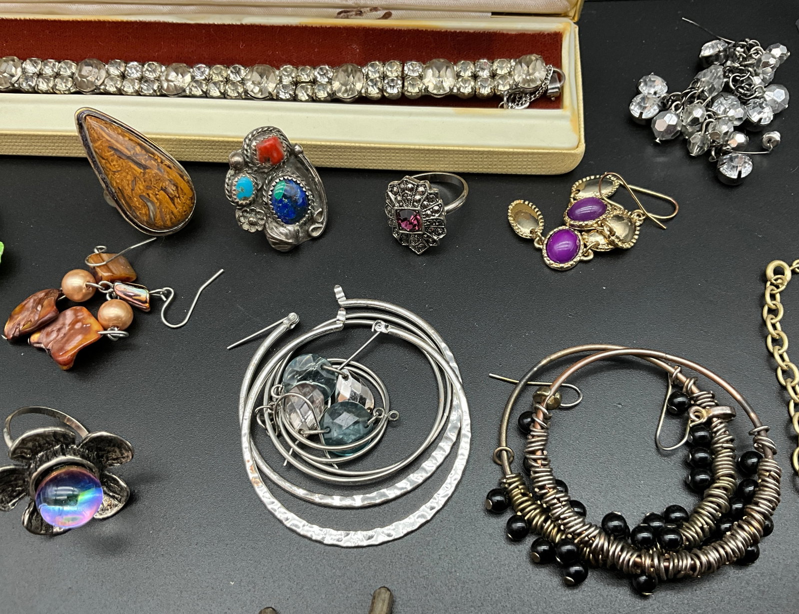 An Assortment of Vintage and Contemporary Costume Jewelry - 5