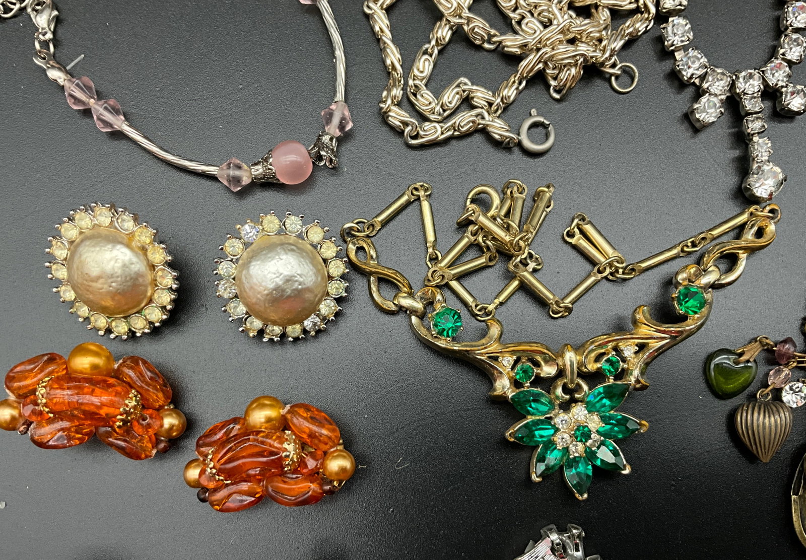 A Collection of Vintage Mixed Metal Costume Jewelry - 3