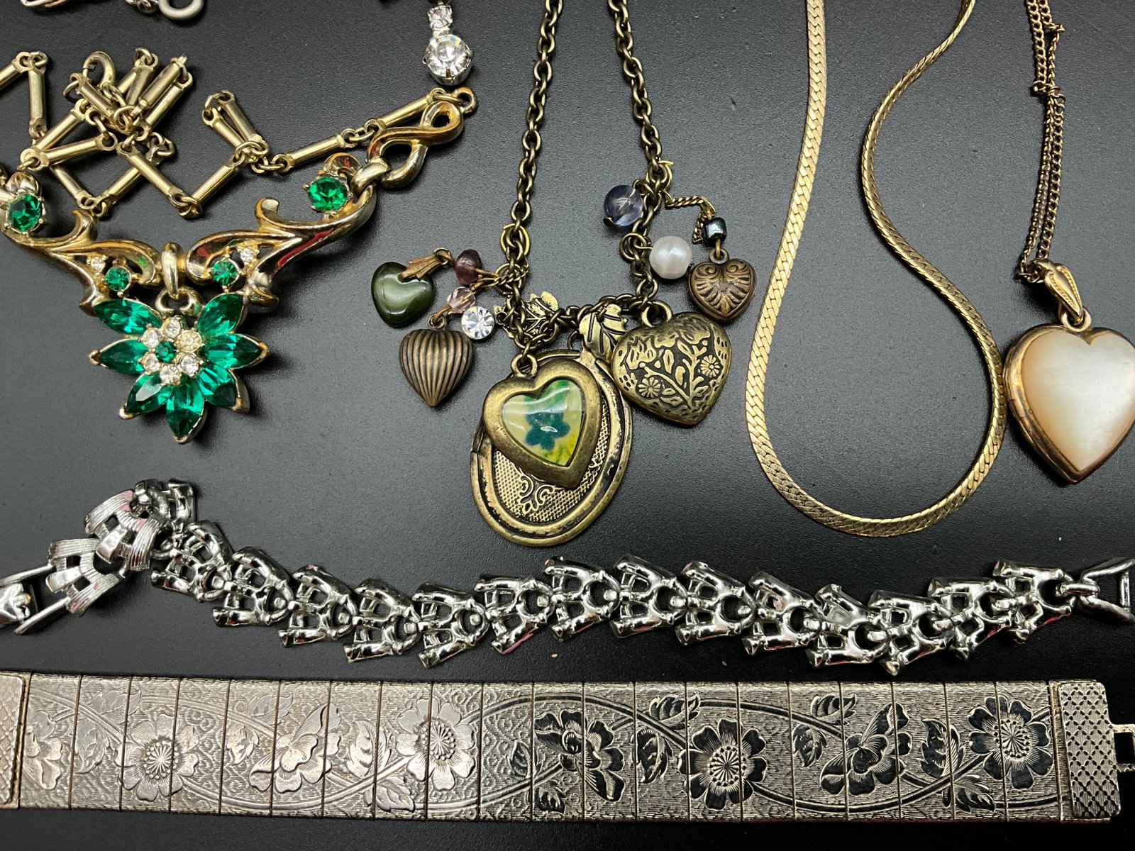 A Collection of Vintage Mixed Metal Costume Jewelry - 4