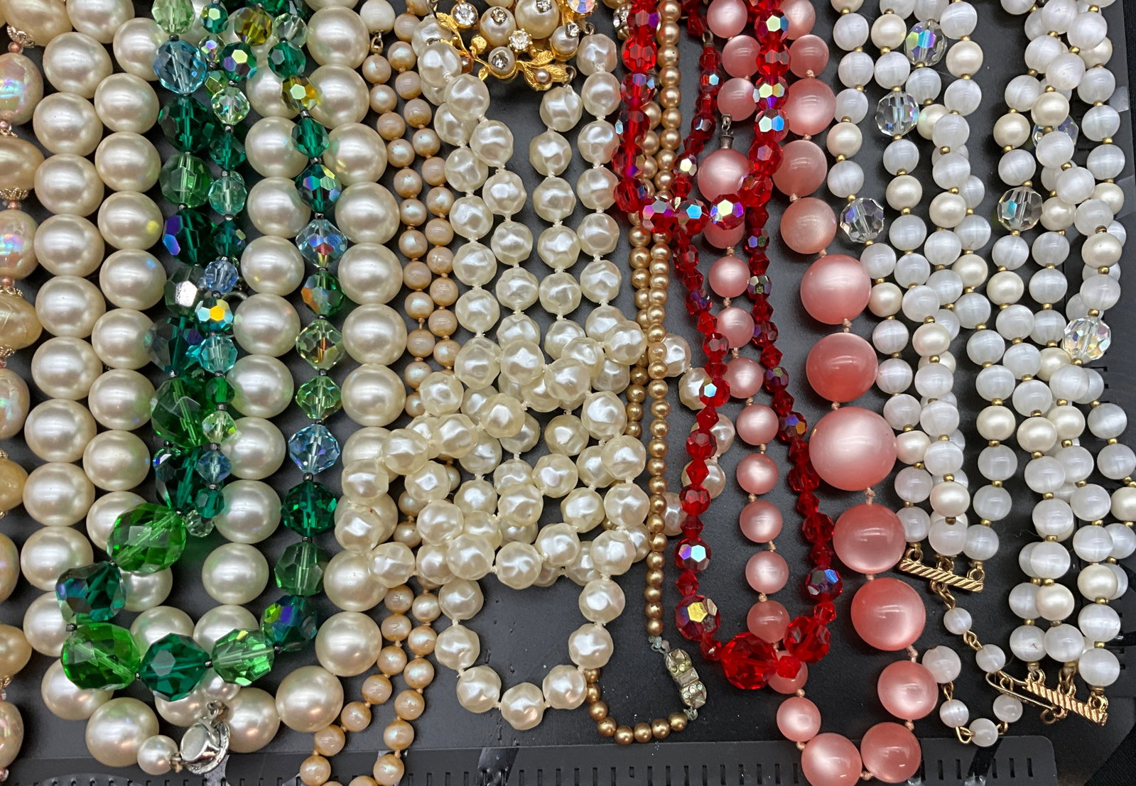 A Collection of Vintage Mid-Century Style Costume Jewelry - 3