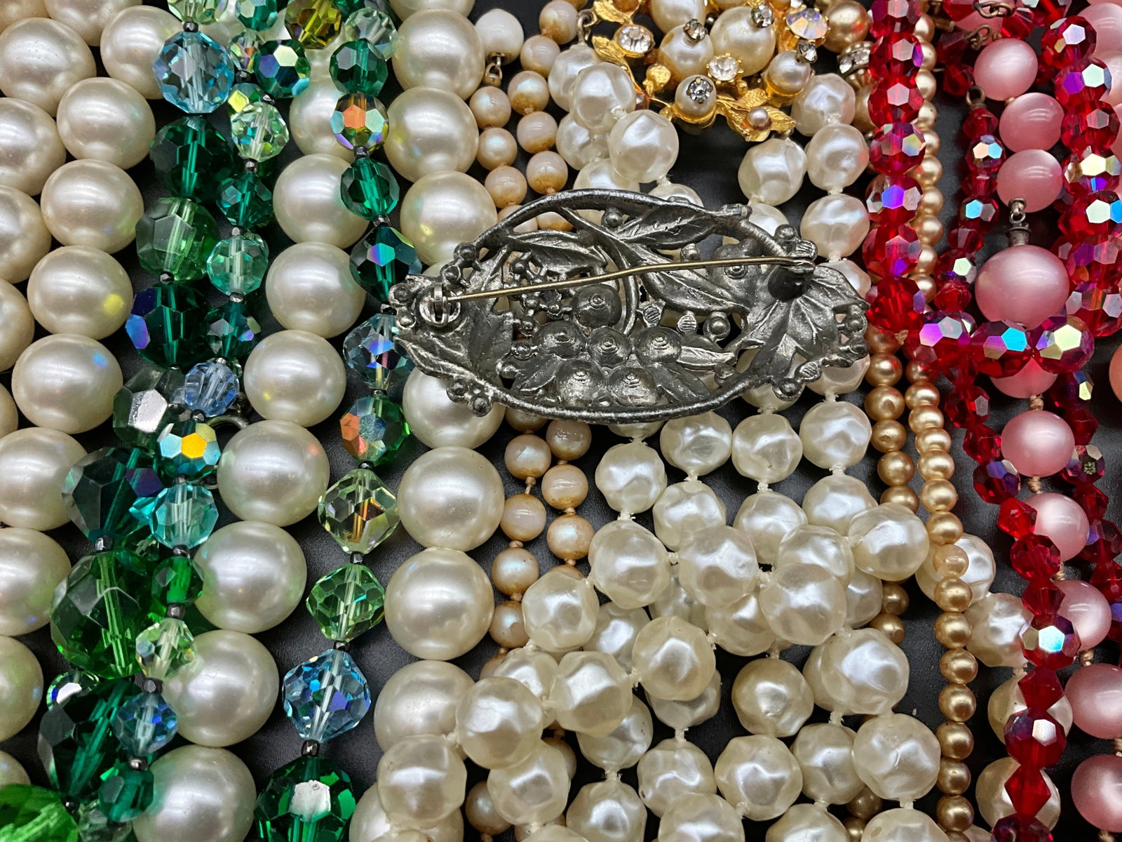 A Collection of Vintage Mid-Century Style Costume Jewelry - 5