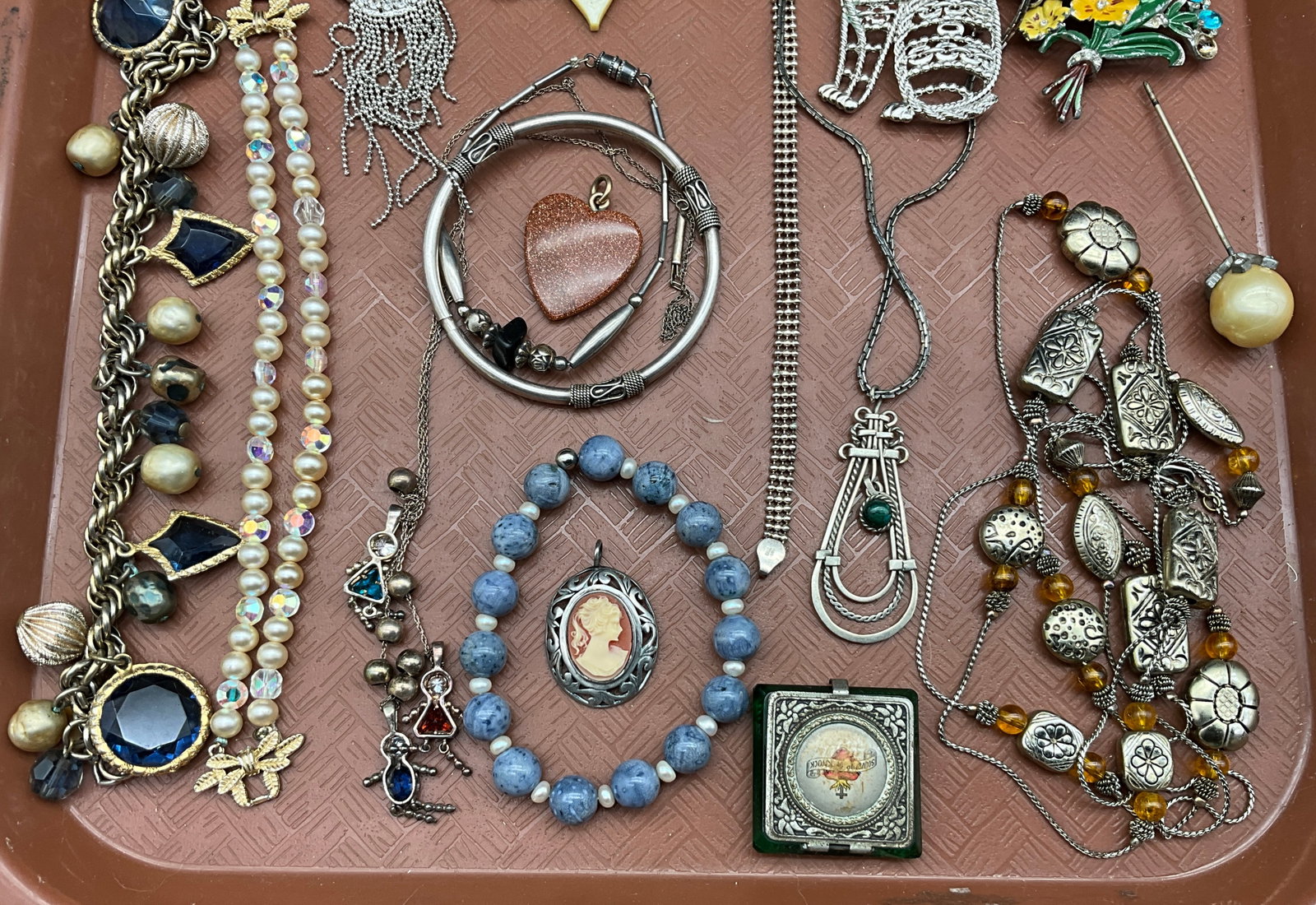 Vintage Assorted Style Mixed Material A Collection of Costume Jewelry, as-is - 2