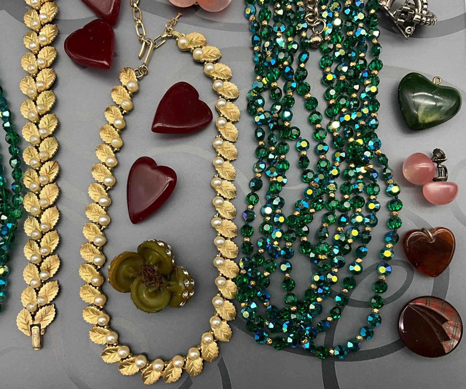 Vintage Mid-Century Glass and Faux Pearl Costume Jewelry Collection - 3