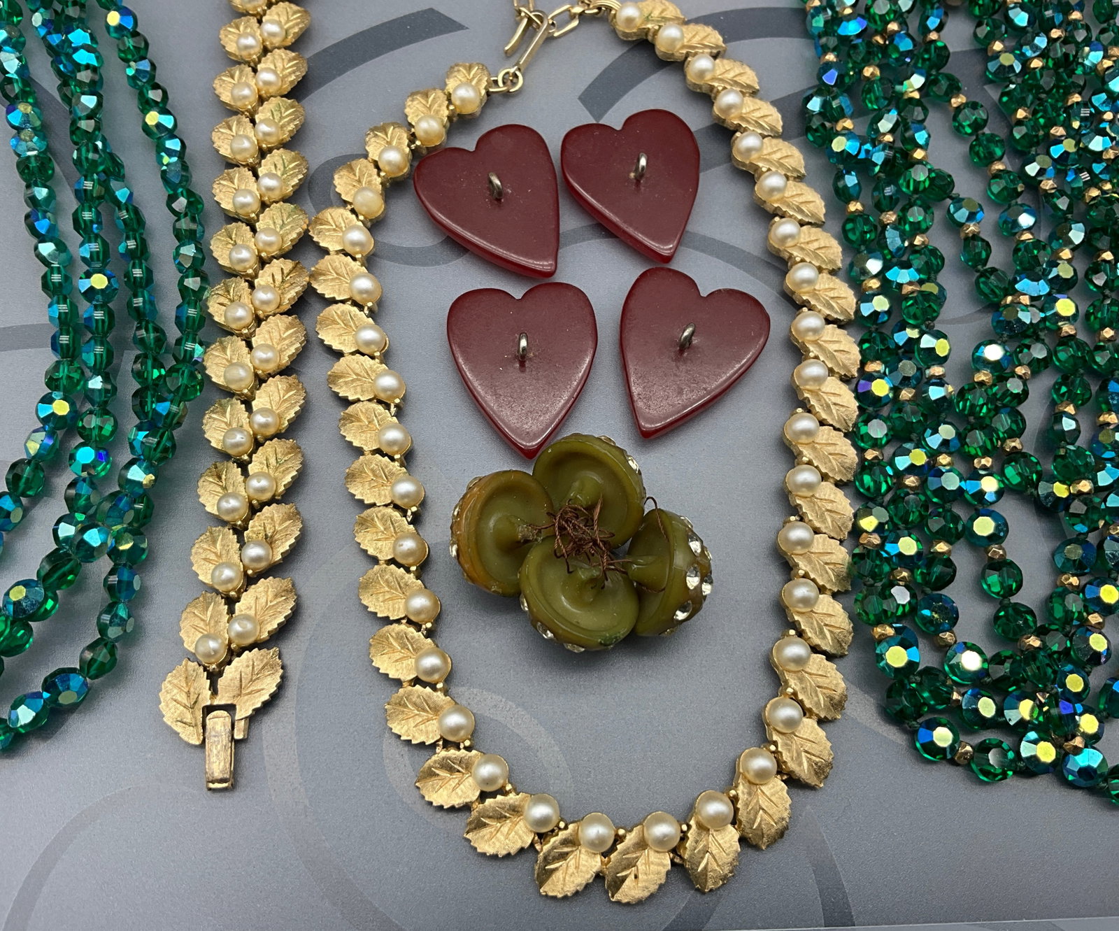 Vintage Mid-Century Glass and Faux Pearl Costume Jewelry Collection - 5