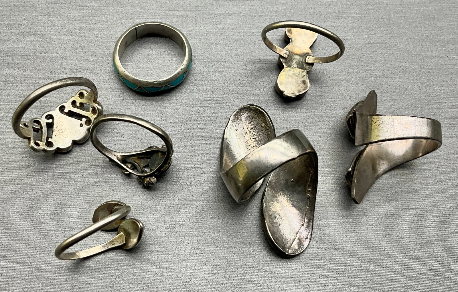 A Collection of Seven Vintage Southwestern Style Silver and Turquoise Rings - 2