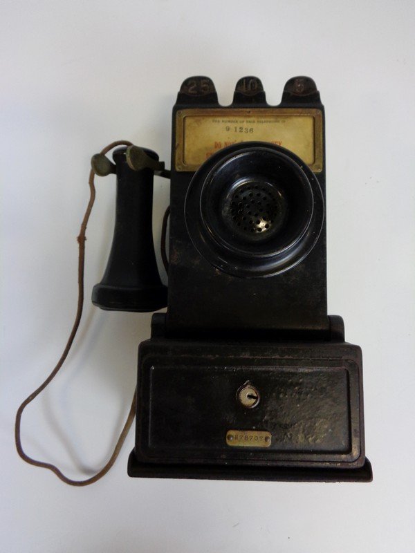 Early Pay Telephone. Gray Tel Pay Station Company, (1 of 4)