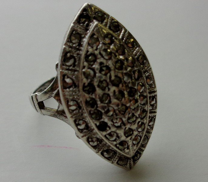 Marcasite Lady's Ring: Marcasite Lady's Ring