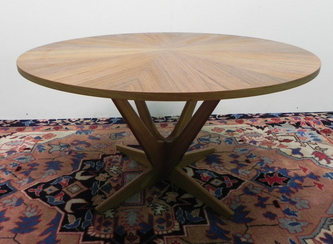 Round Coffee Table (1 of 3)