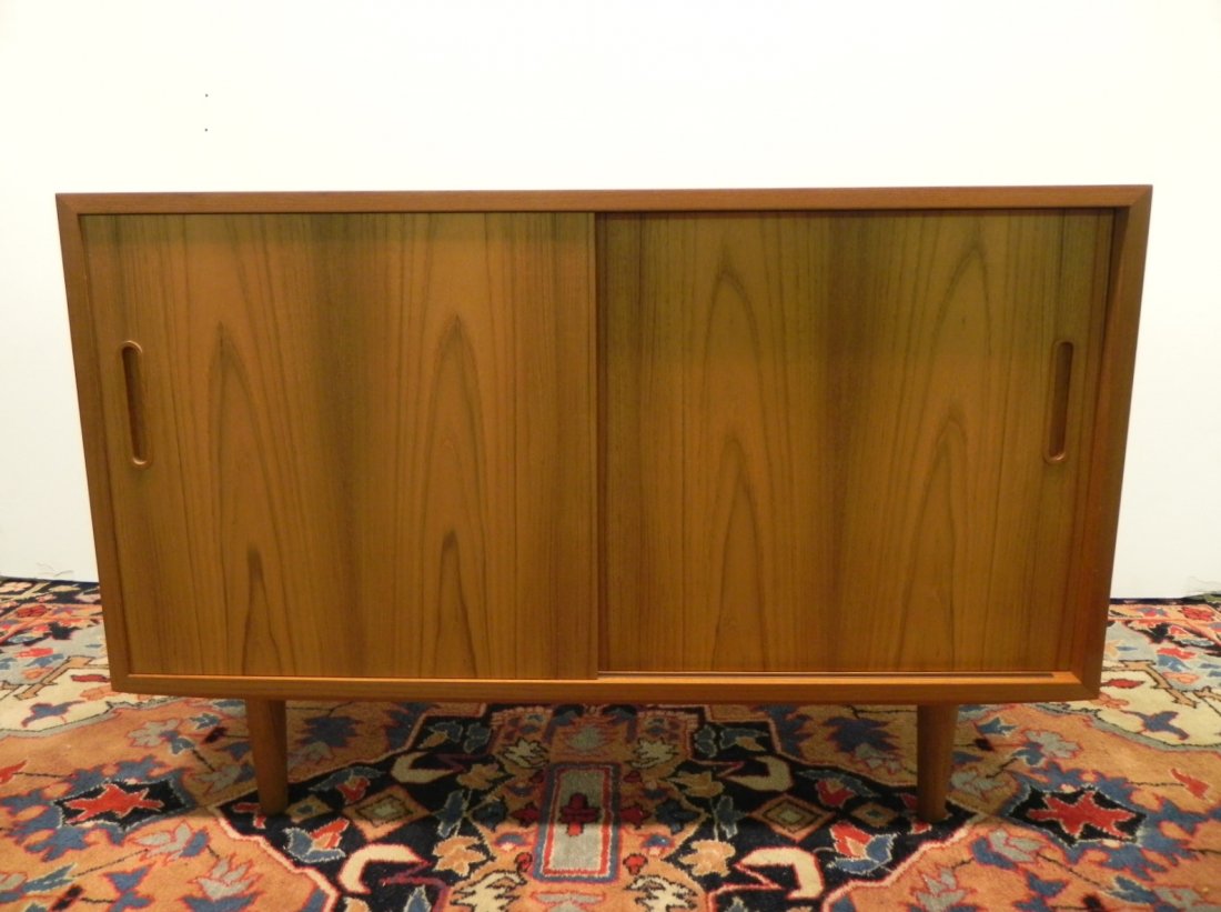 Mid- Century Console (1 of 5)