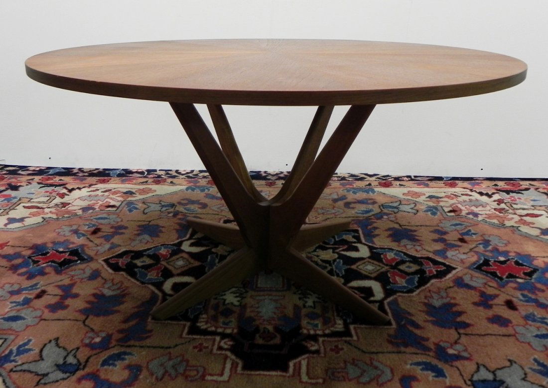 Modern Coffee Table (1 of 4)