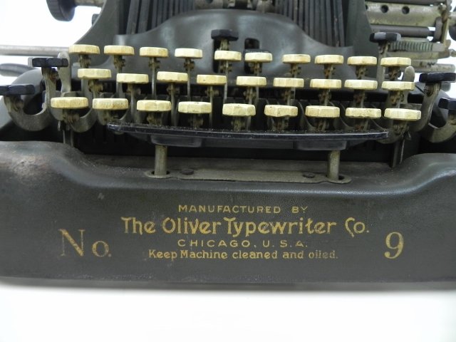 Oliver Typewriter: The Printype Oliver Typewriter Manufactured by the Oliver Typewriter Co. Chicago USA Measures 17"W X 10"H