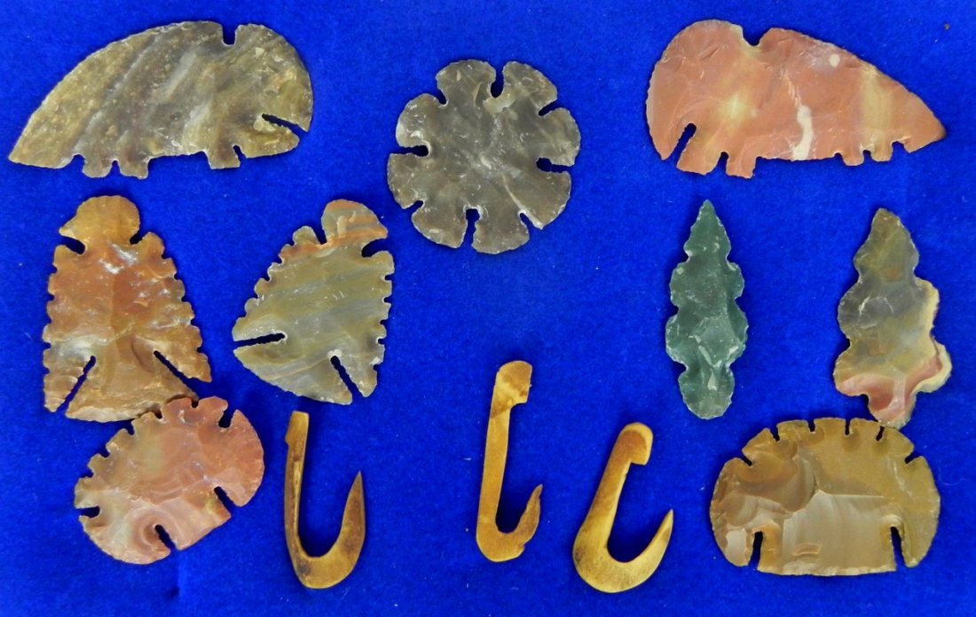 12 PC INDIAN ARTIFACTS (1 of 1)