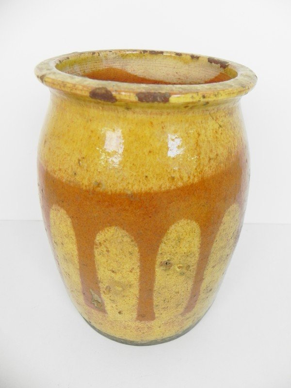 EARLY STONEWARE JAR (1 of 4)