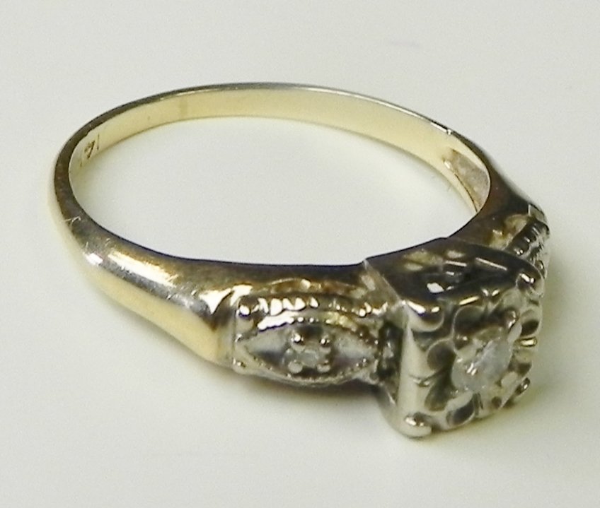 14K LADIES DIAMOND RING (1 of 2)