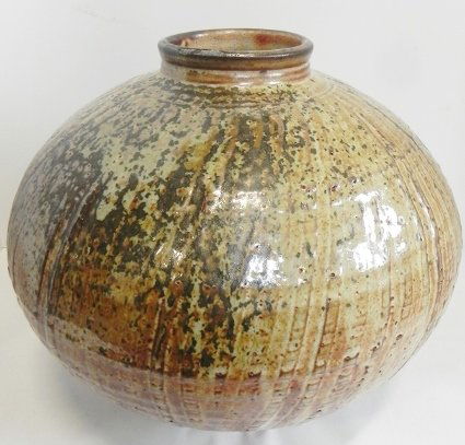 ART POTTERY (1 of 3)
