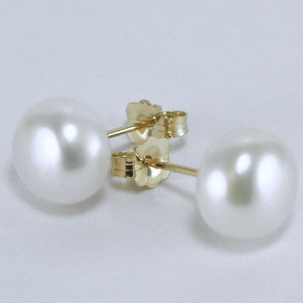 14KT 8.5mm Button Pearl Earrings