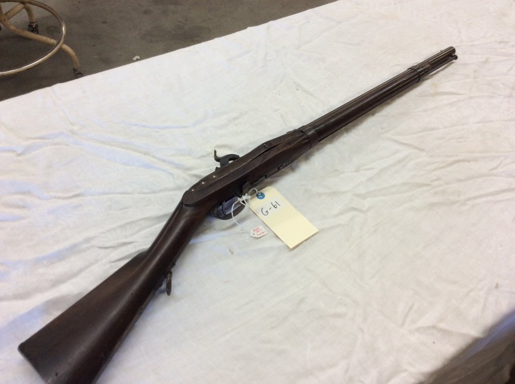 HALL FISH TAIL 1842 CARBINE: HALL FISH TAIL 1842 CARBINE