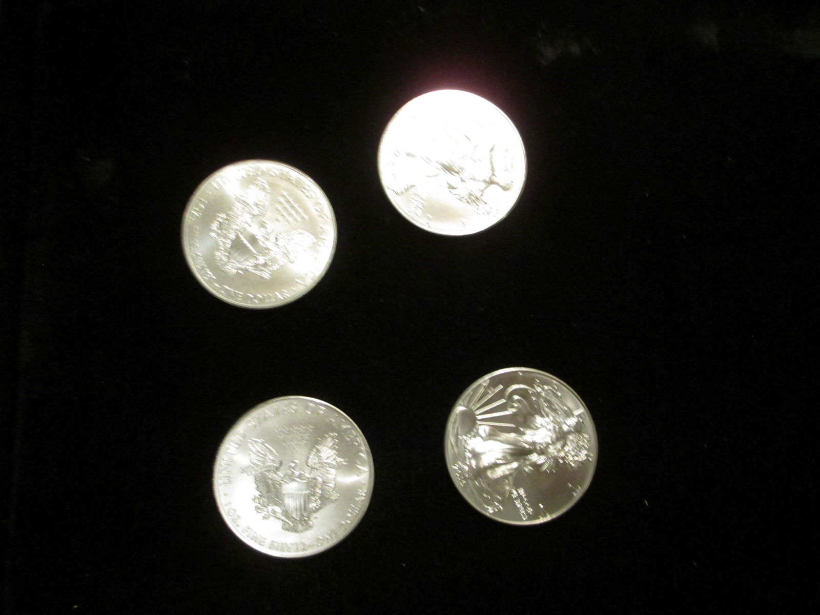 lot of 4 2015 silver eagles (1 of 1)