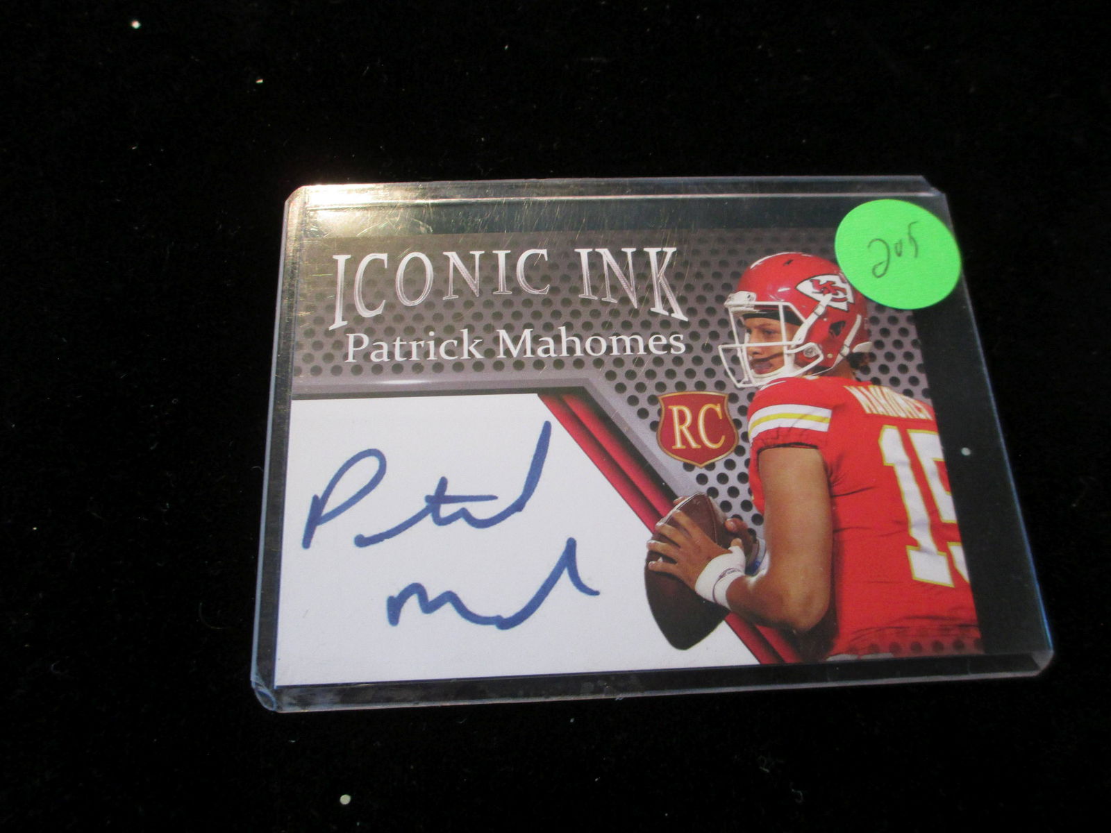 patrick mahomes iconic ink signature rookie card (1 of 1)