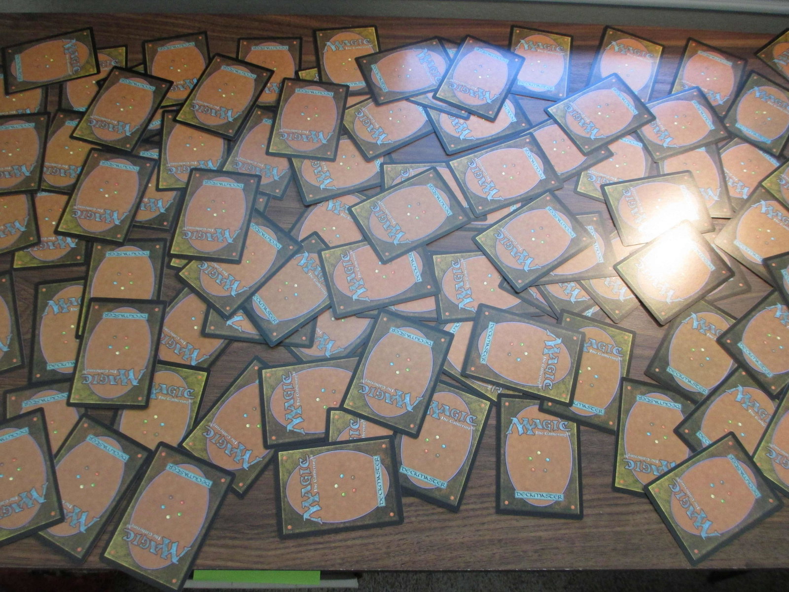 lot of 100 magic the gathering cards: nice mixture