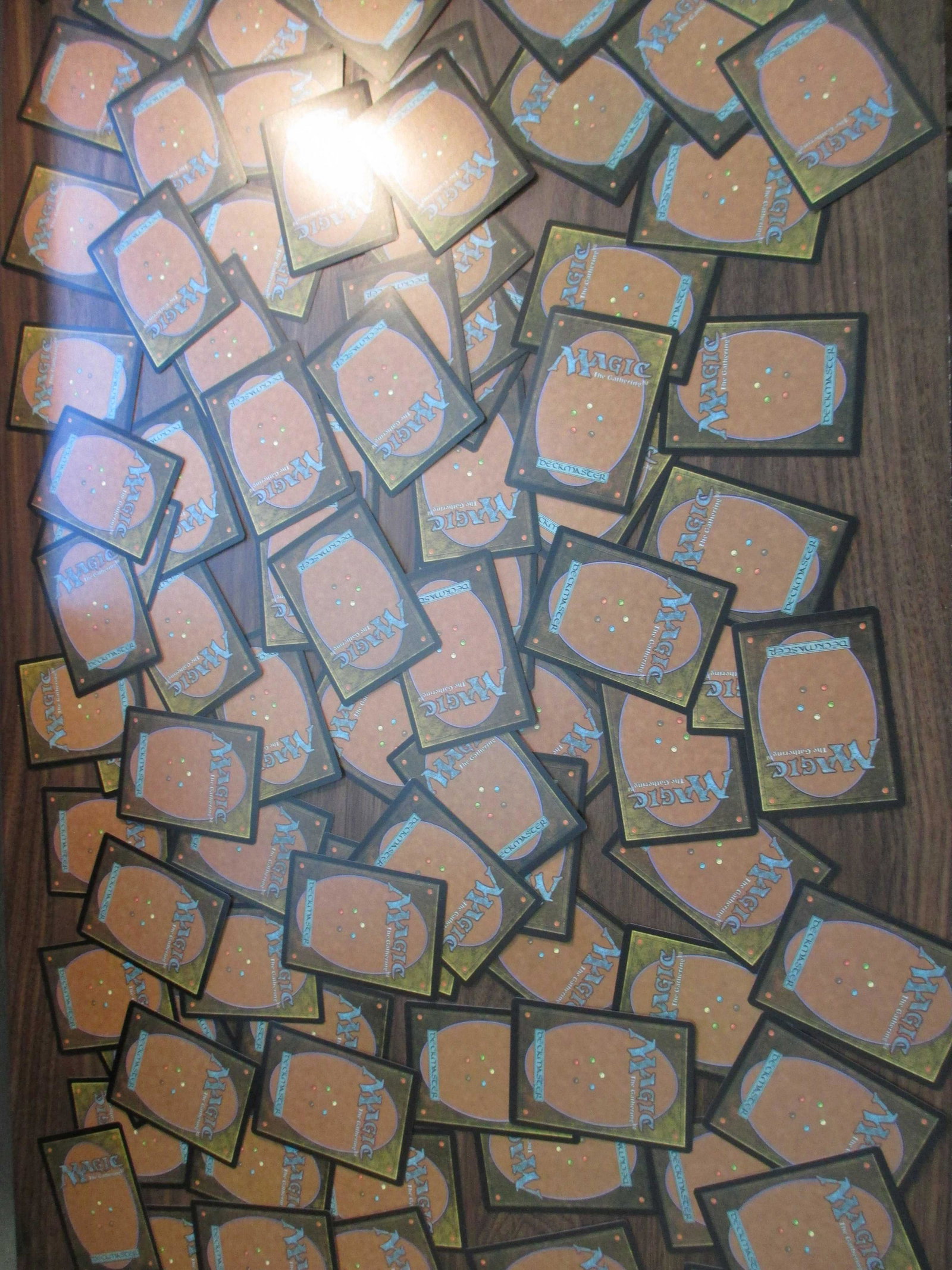 lot of 100 magic the gathering cards: nice mixture