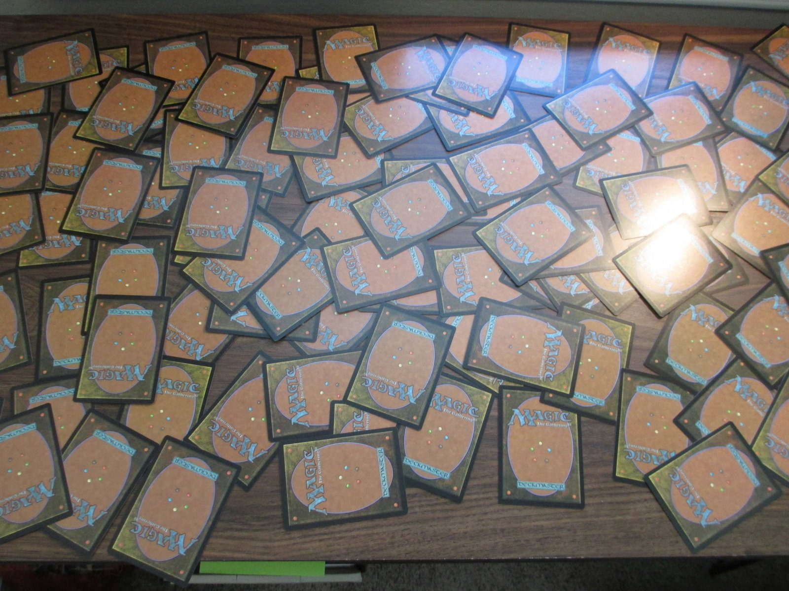 lot of 100 magic the gathering cards: nice mixture