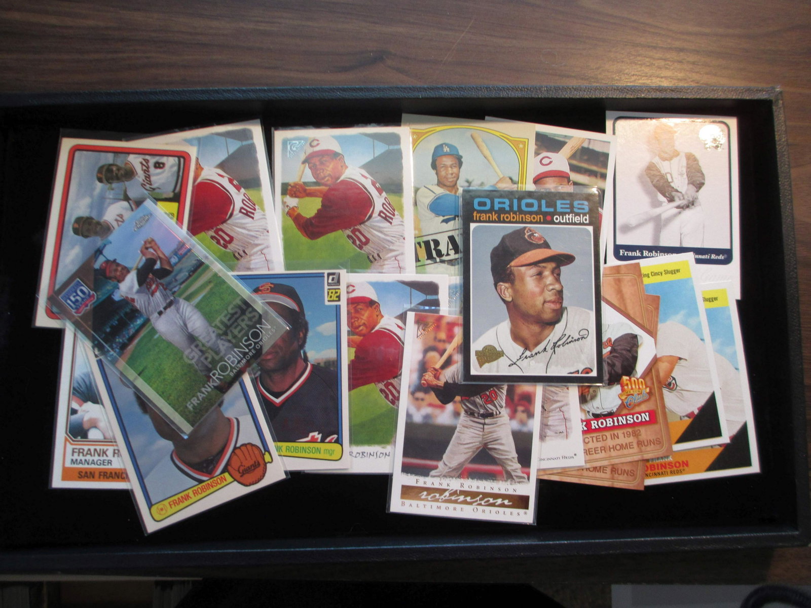 lot of 18 frank robinson cards: nice lot
