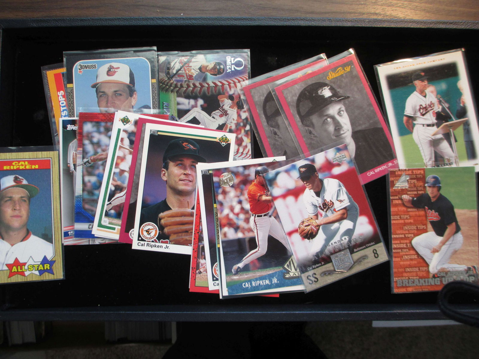 lot of 25 cal ripken jr cards (1 of 1)
