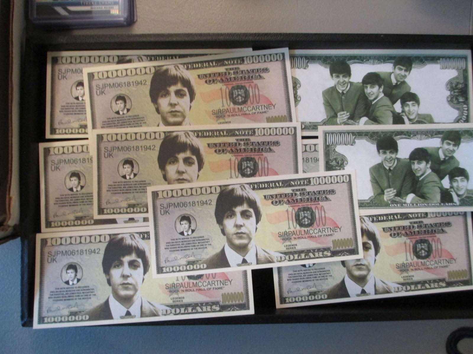 lot of 10 beatles 1000000 notes (1 of 1)