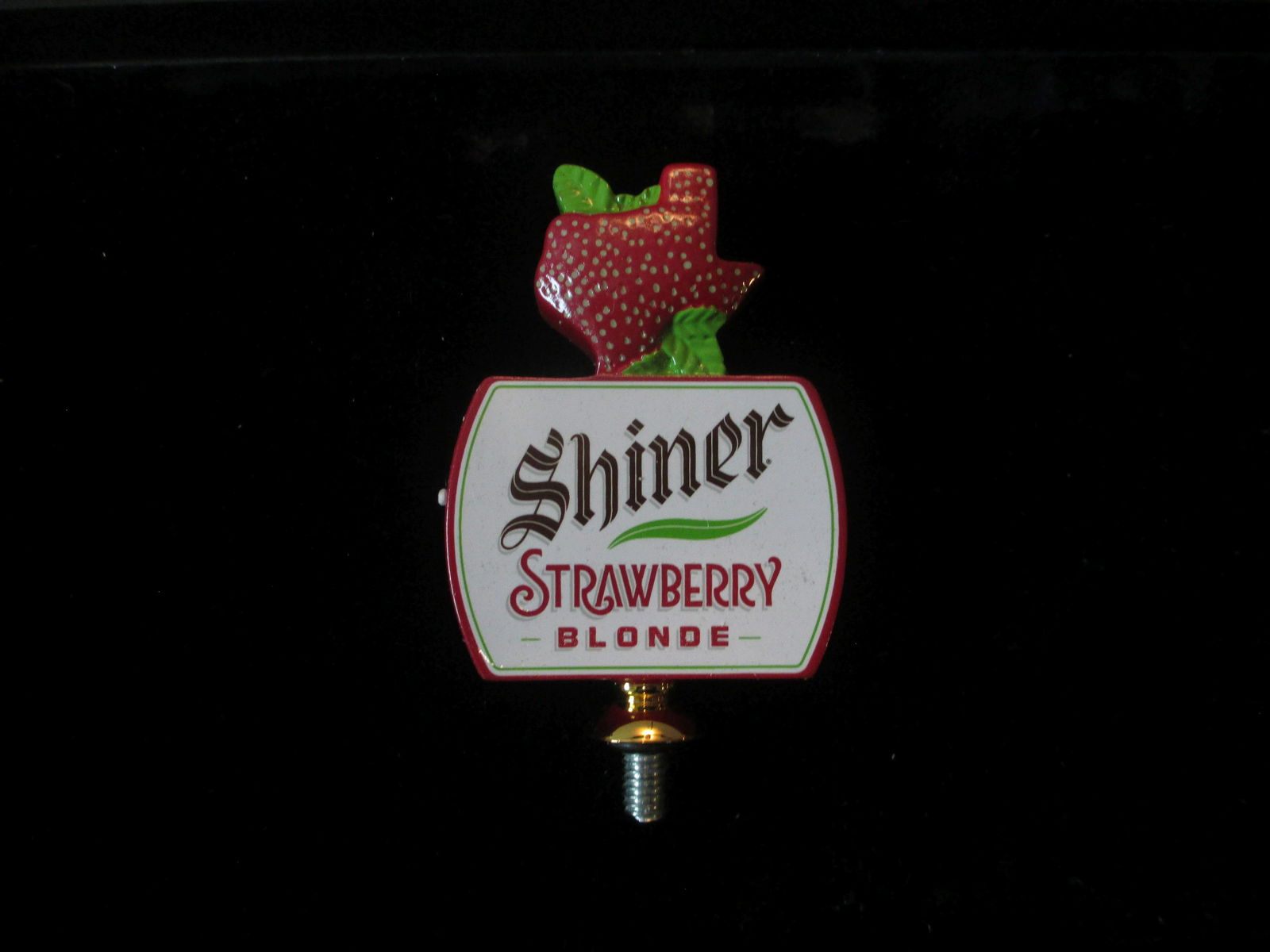 shiner strawberry blonde beer tap: new
