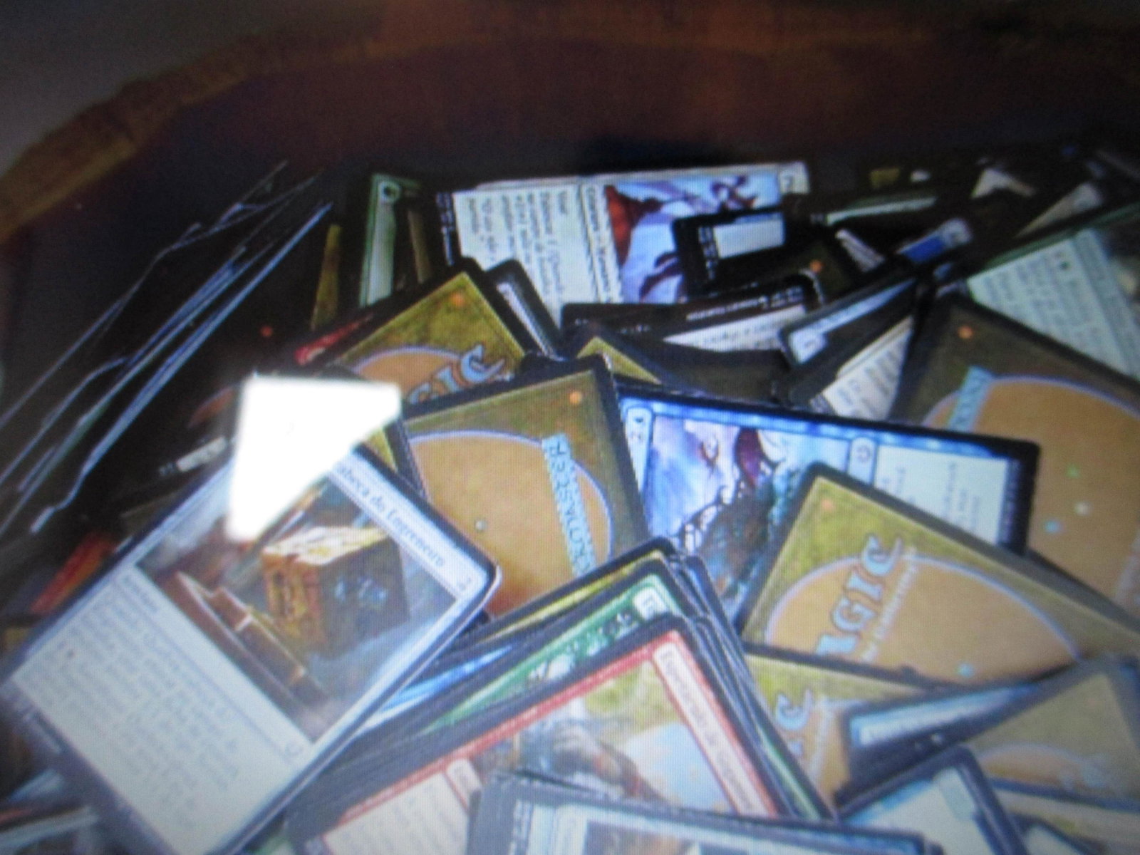 lot of 2000 common magic the gathering cards: huge hoard