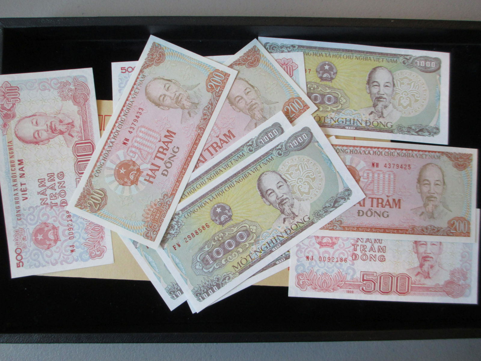 lot of 10 foreign notes (1 of 1)