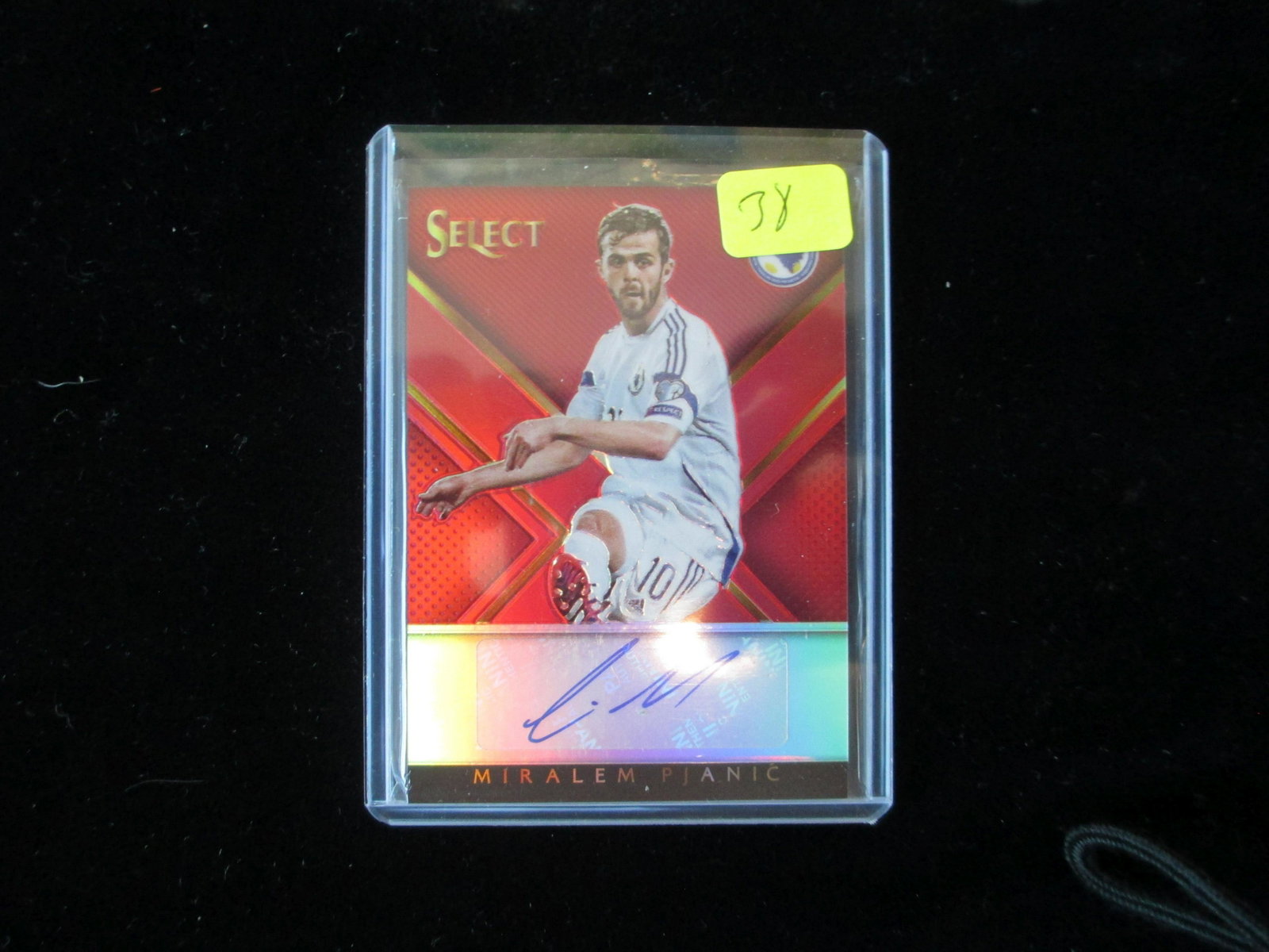 miralem pjanic signature card and numbered 20/49: soccer select