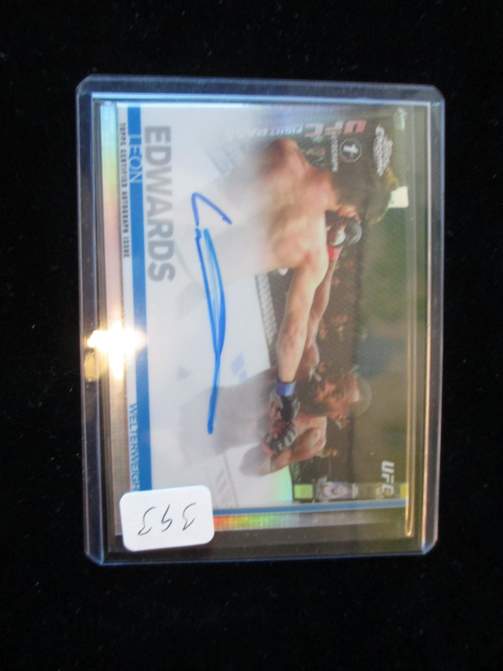 leon edwards signature ufc card: in top loaded sleeve