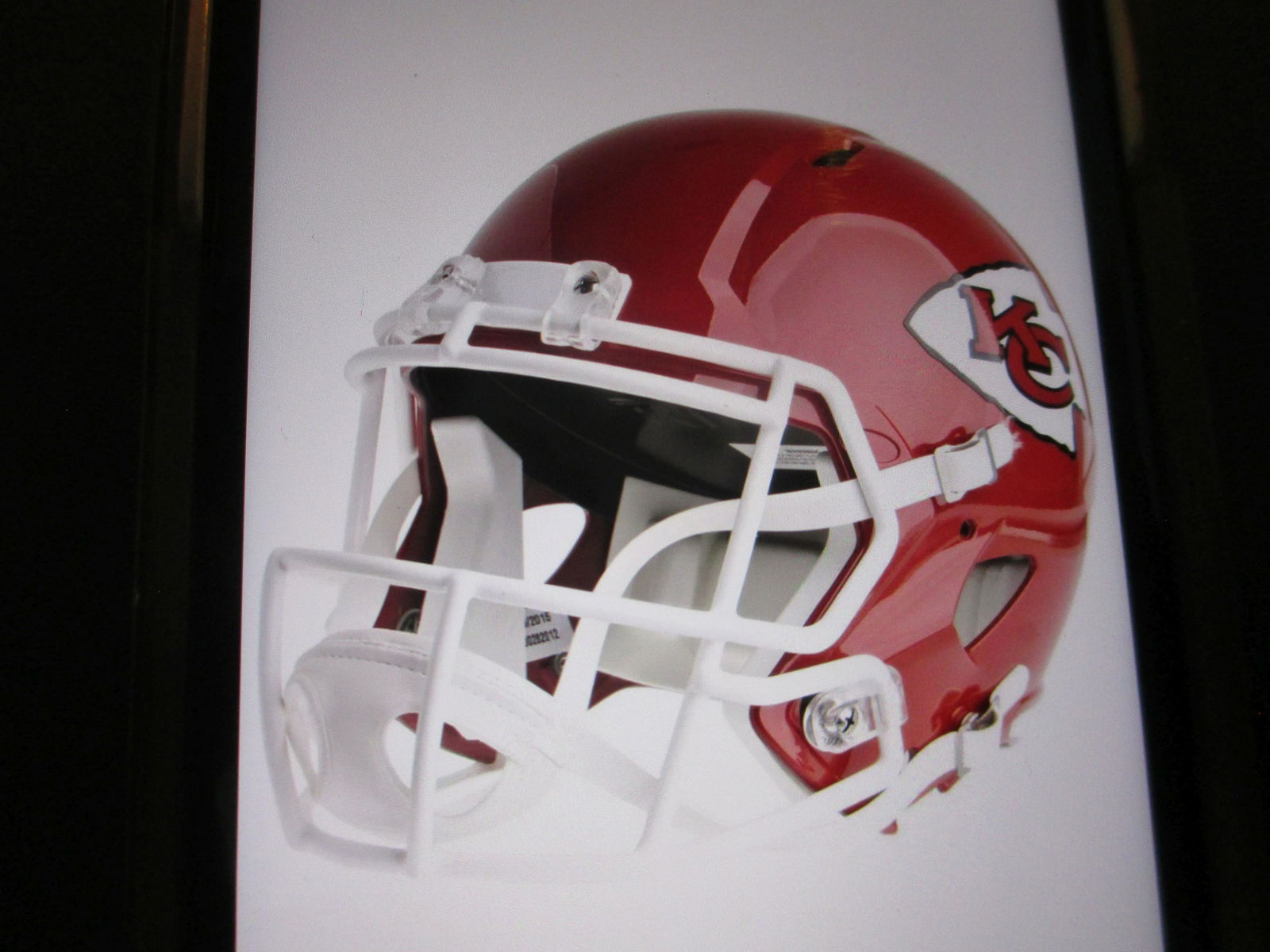 KANSAS CITY CHIEFS FULL SIZE REPLICA FOOTBALL HELMET: FULL SIZE HELMET