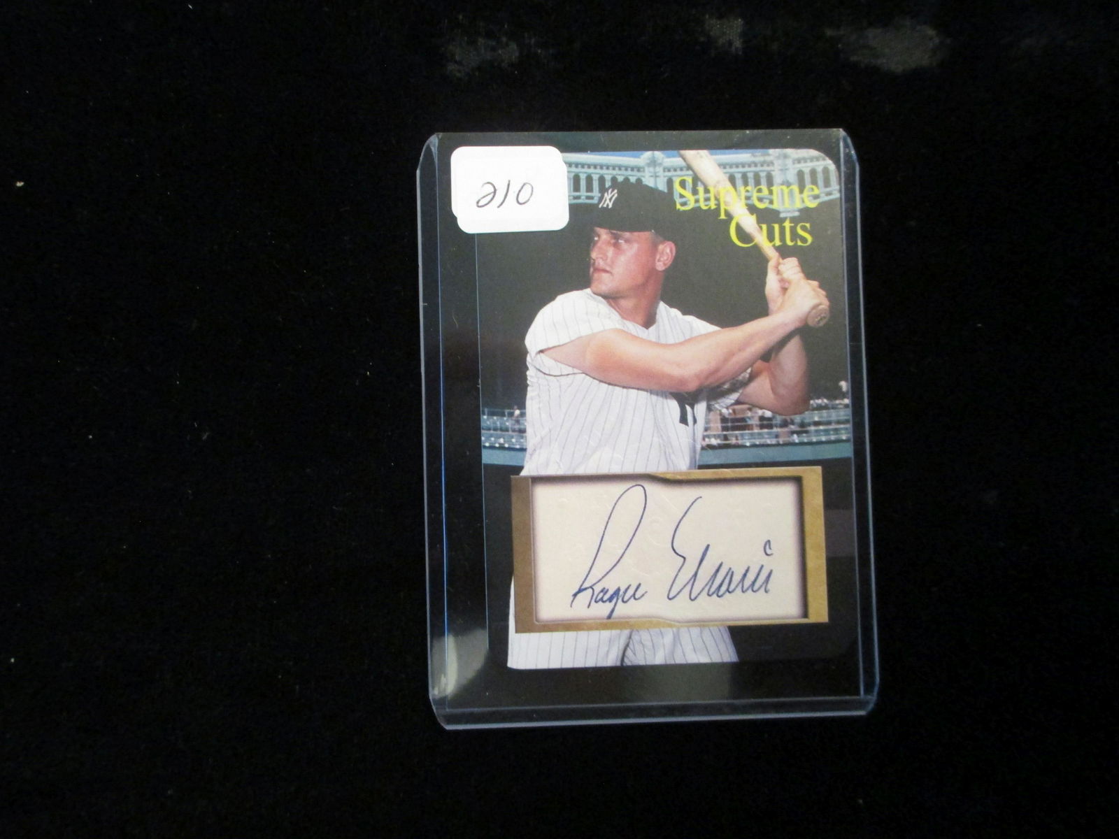 supreme cuts roger maris ny yankees: facsimile autograph edition