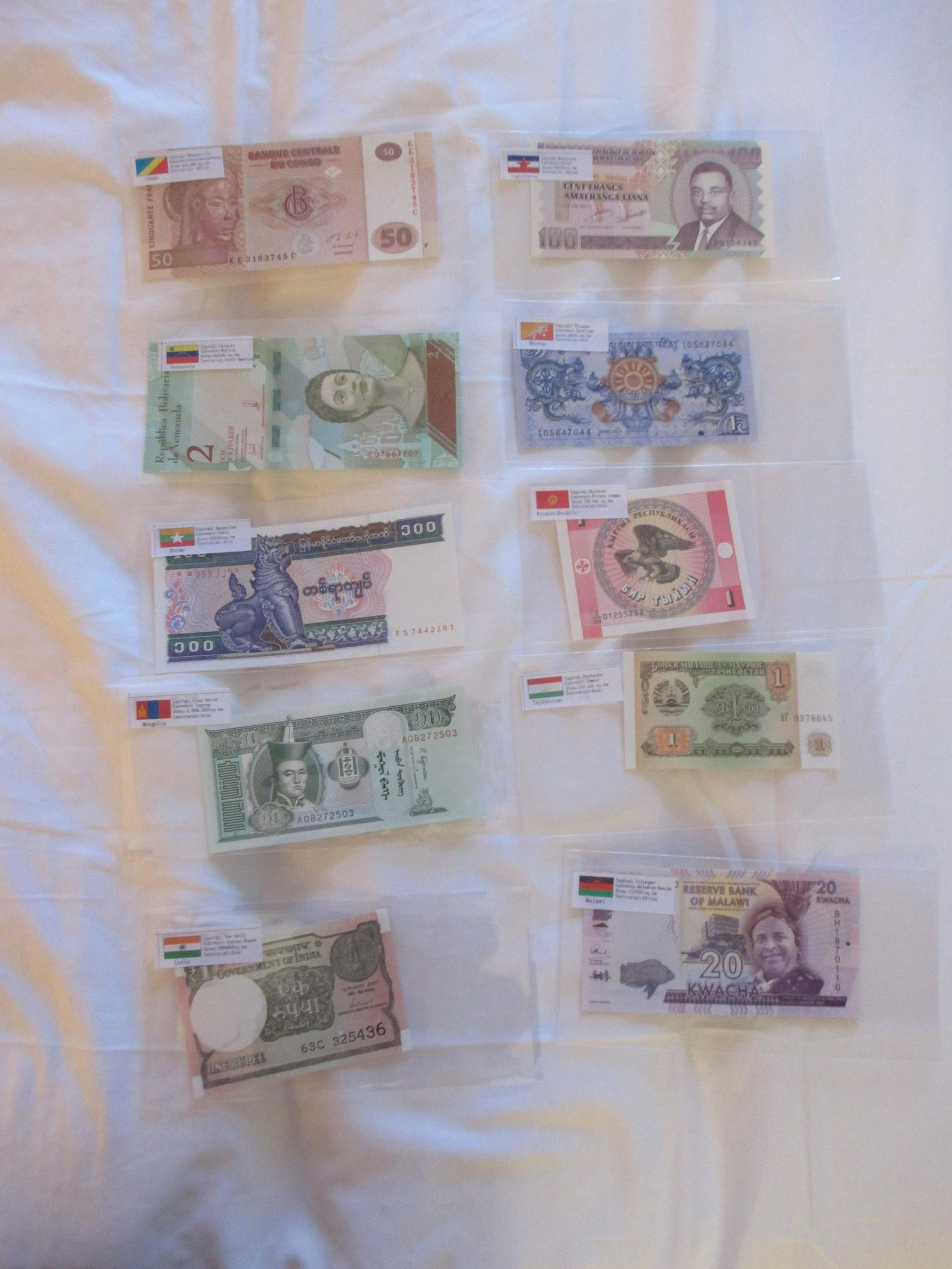 lot of 10 foreign notes: nice lot
