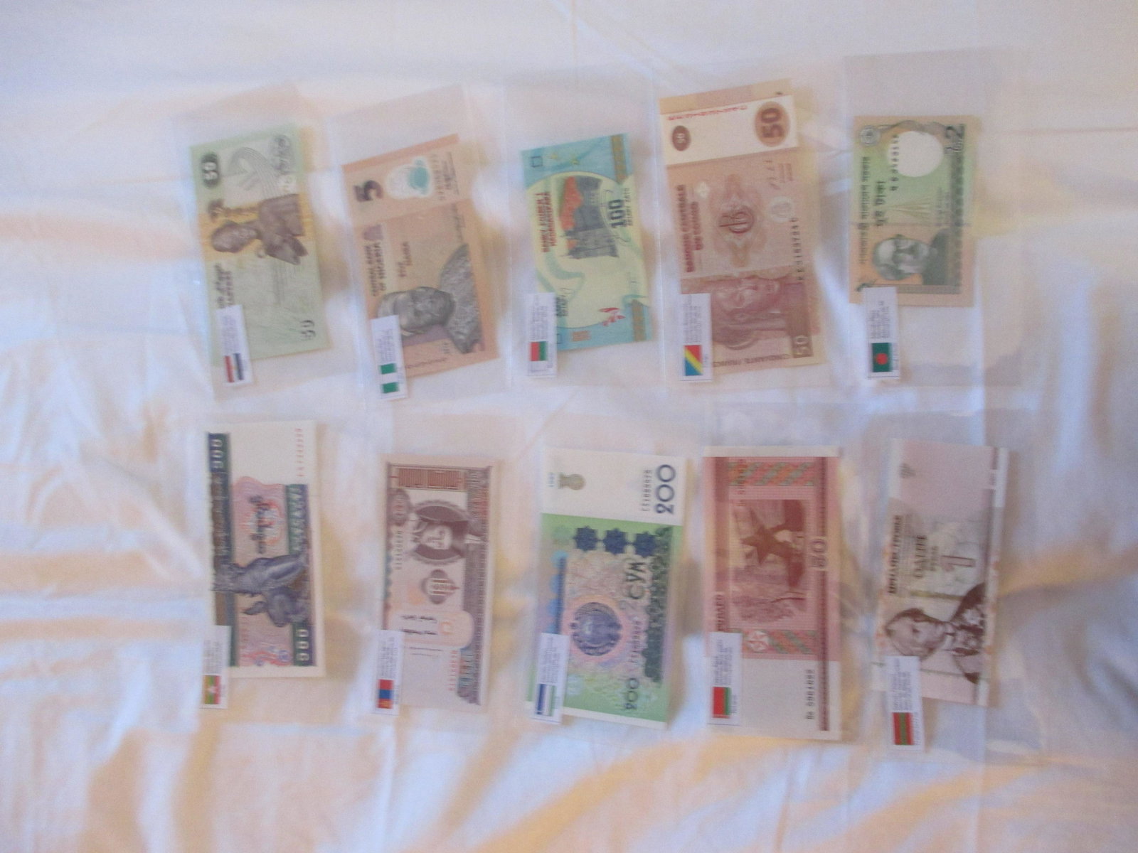 lot of 10 foreign notes: nice lot