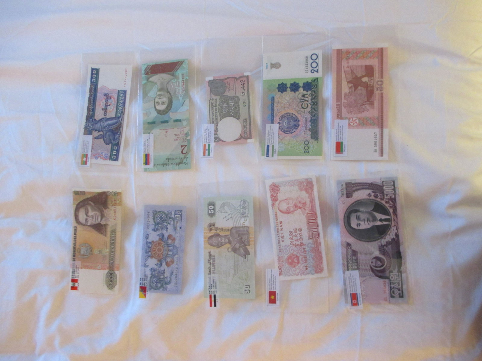 lot of 10 foreign notes: nice lot